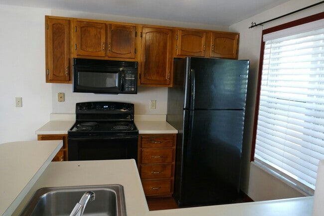 Building Photo - 3 Criswell Ln