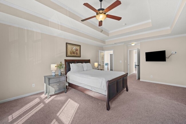 Building Photo - Spacious Living with a Private Primary Retreat!