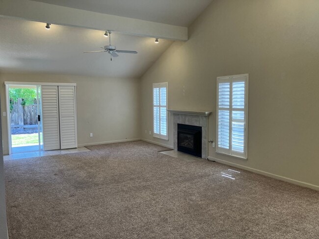 Building Photo - 2412 Alexia Way