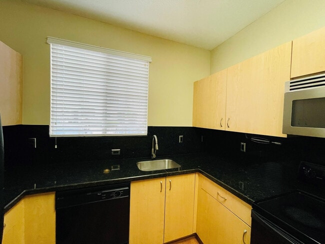 Building Photo - 4854 NW 58th Manor