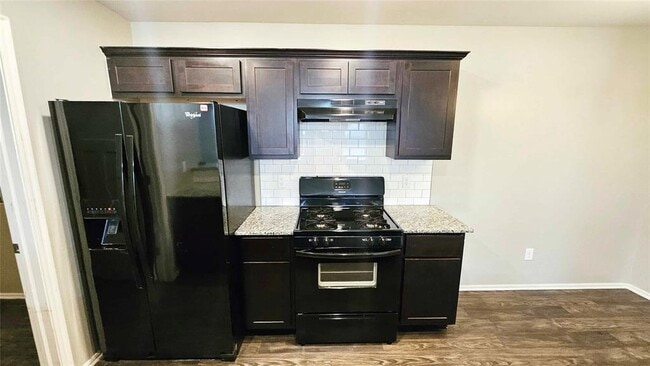 Building Photo - 8803 SW 45th St