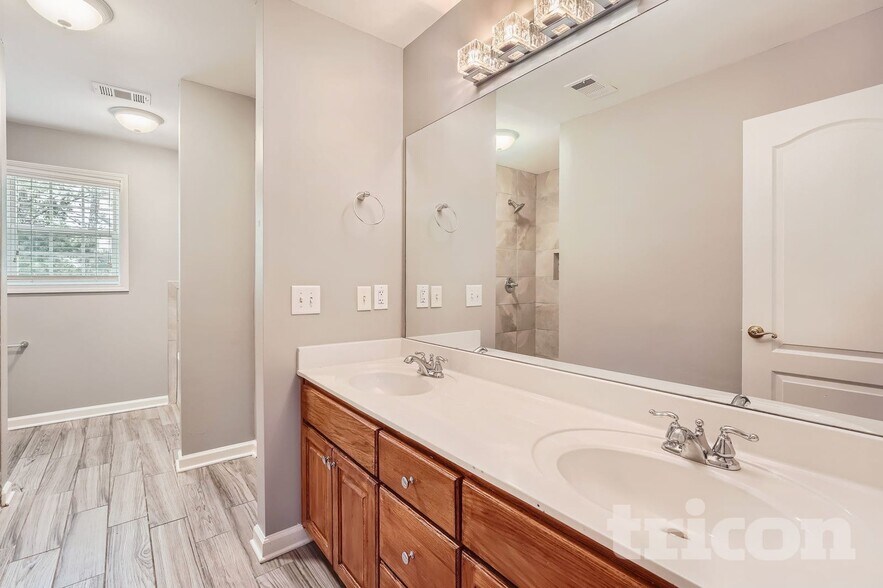 Building Photo - 4365 Rosestone Ct