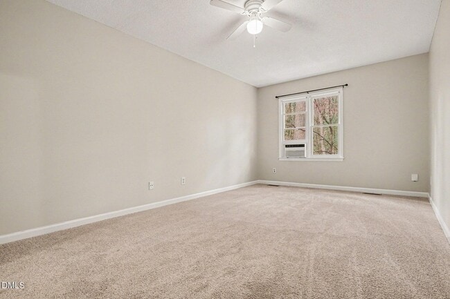 Building Photo - 110 Carriage House Trail