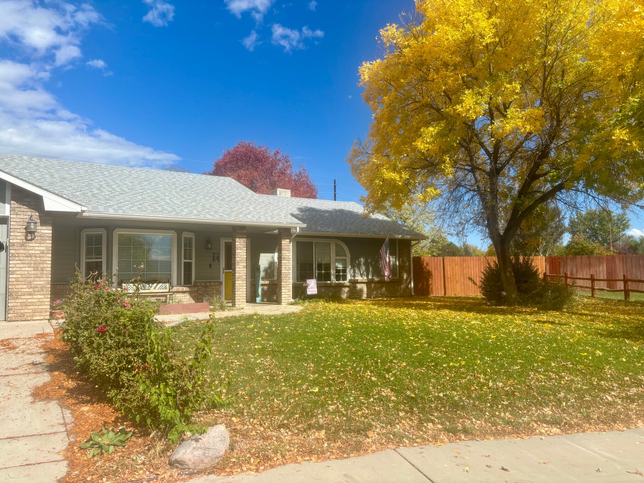 Building Photo - 2574 Silver Oak Ct