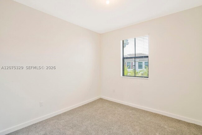 Building Photo - 1636 SW 29th St