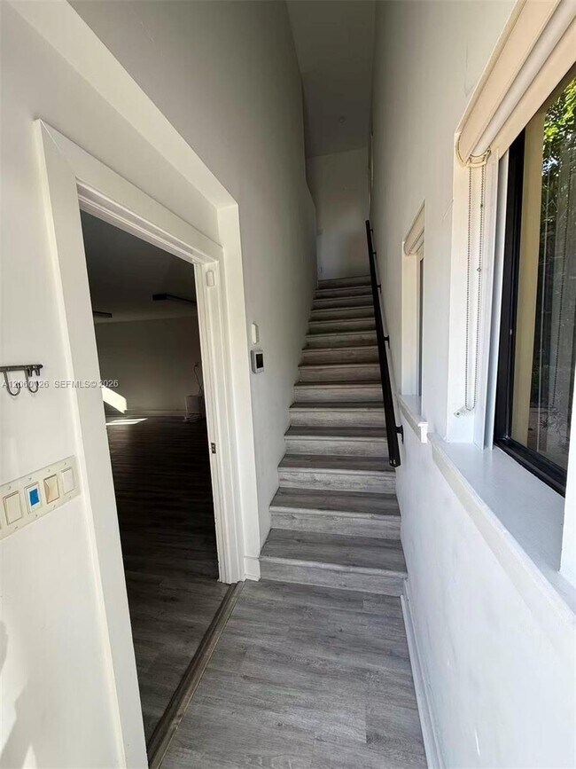 Building Photo - 8881 SW 28th St