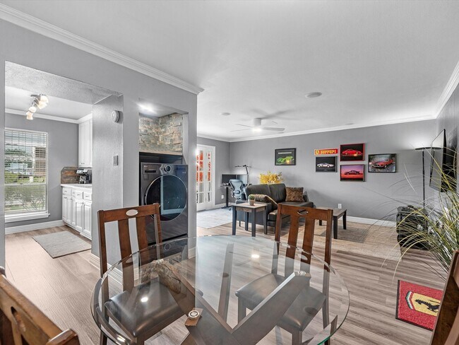 Building Photo - 505 Westcott St