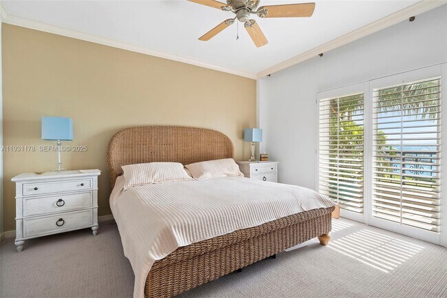 Building Photo - 2332 Fisher Island Dr