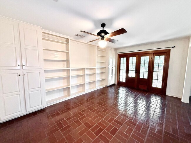 Building Photo - 3134 Fritchie Dr