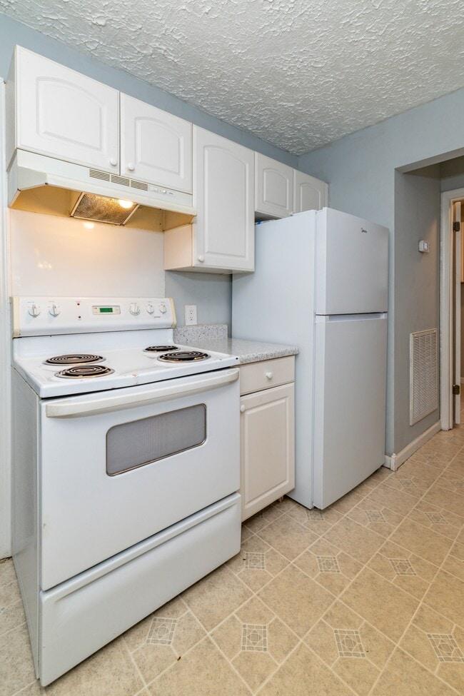 Building Photo - 204 Wynn Ave