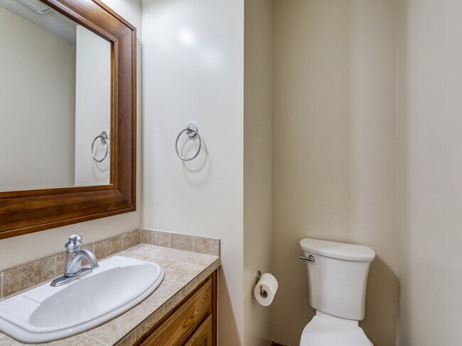 Building Photo - 119 Deer Creek Dr