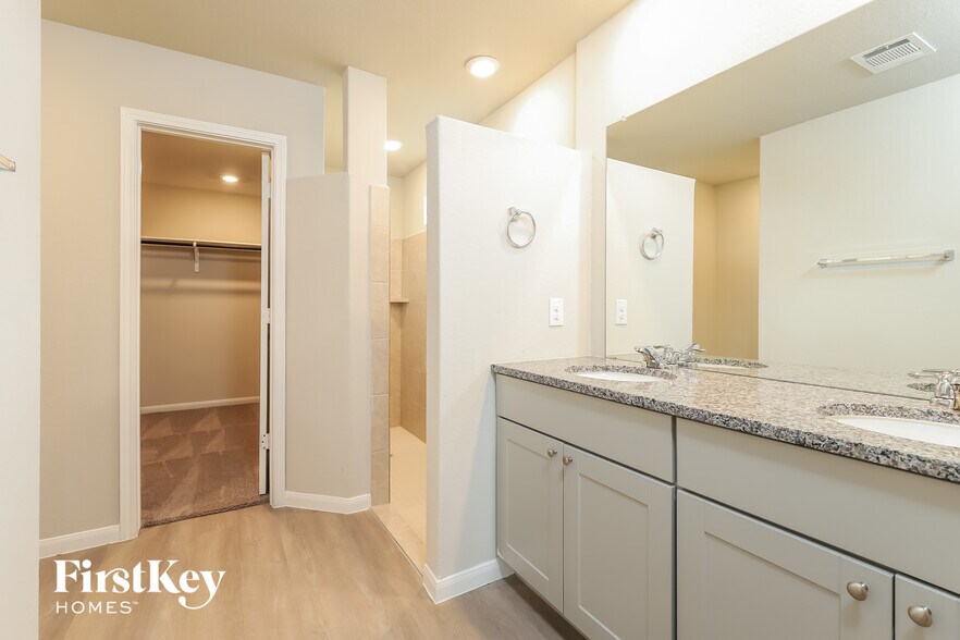 Building Photo - 6734 Hatchery Way