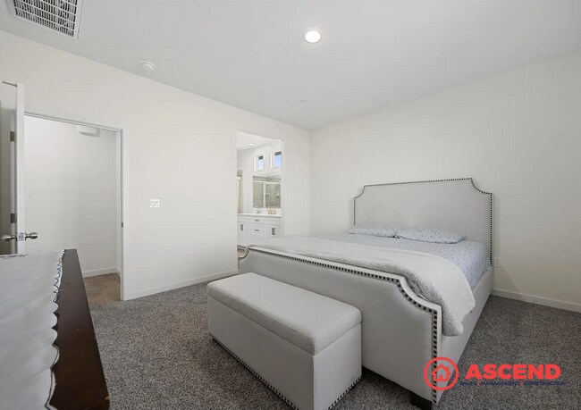 Building Photo - Modern 3 Bed, 2 Bath Home with Solar & Full Appliance Package