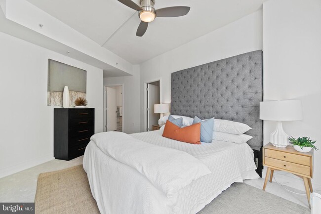 Building Photo - 2120 Vermont Ave NW