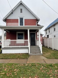 Building Photo - Charming 3 Bedroom House Available to Rent...