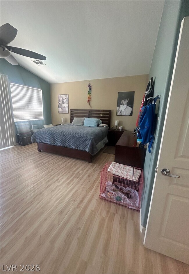 Building Photo - 2076 Santina Ave