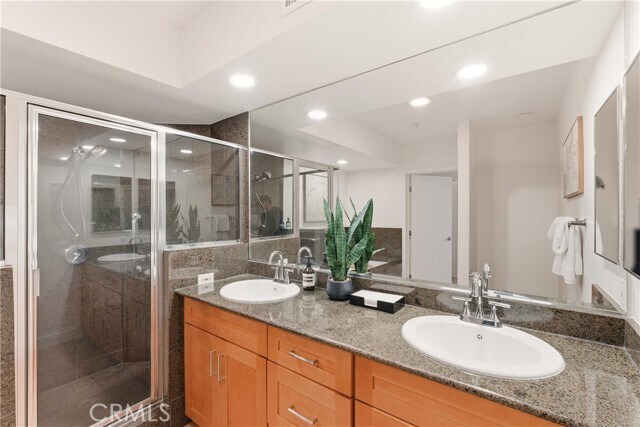 Building Photo - 1222 S Westgate Ave