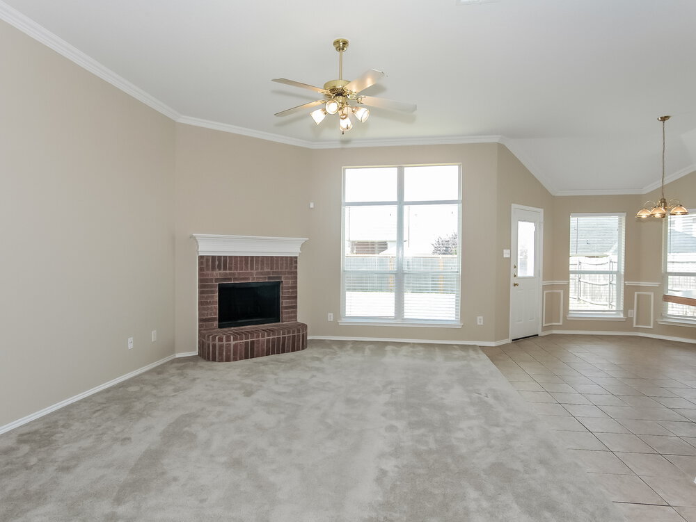 Building Photo - 4504 Emerald Leaf Dr