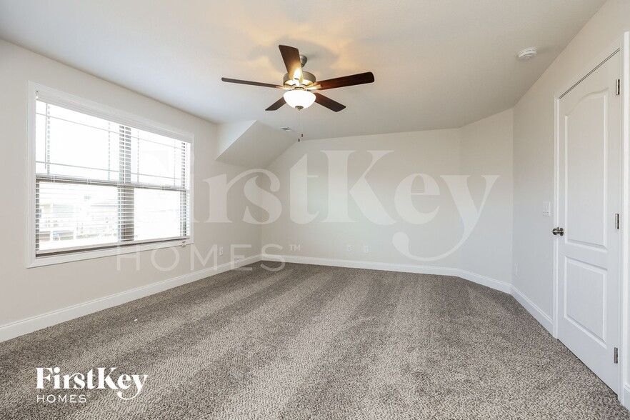 Building Photo - 766 Buffalo Frd Dr