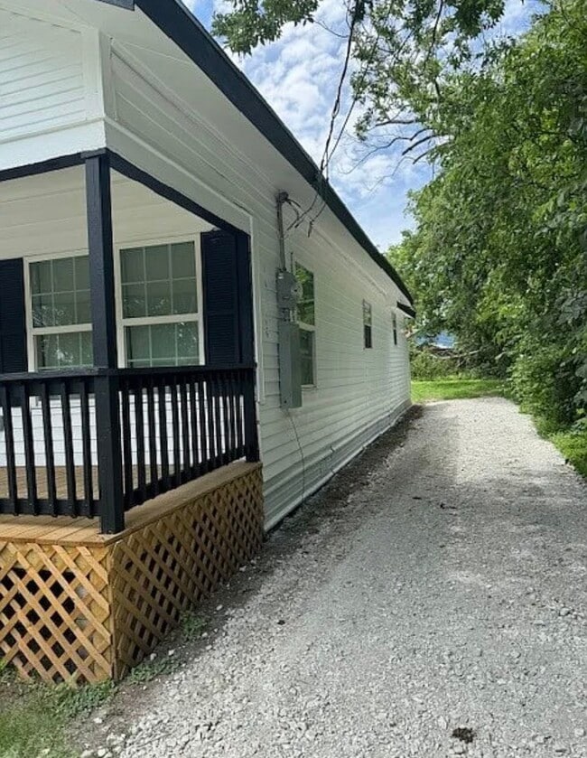 Building Photo - 1511 Gurley Ave