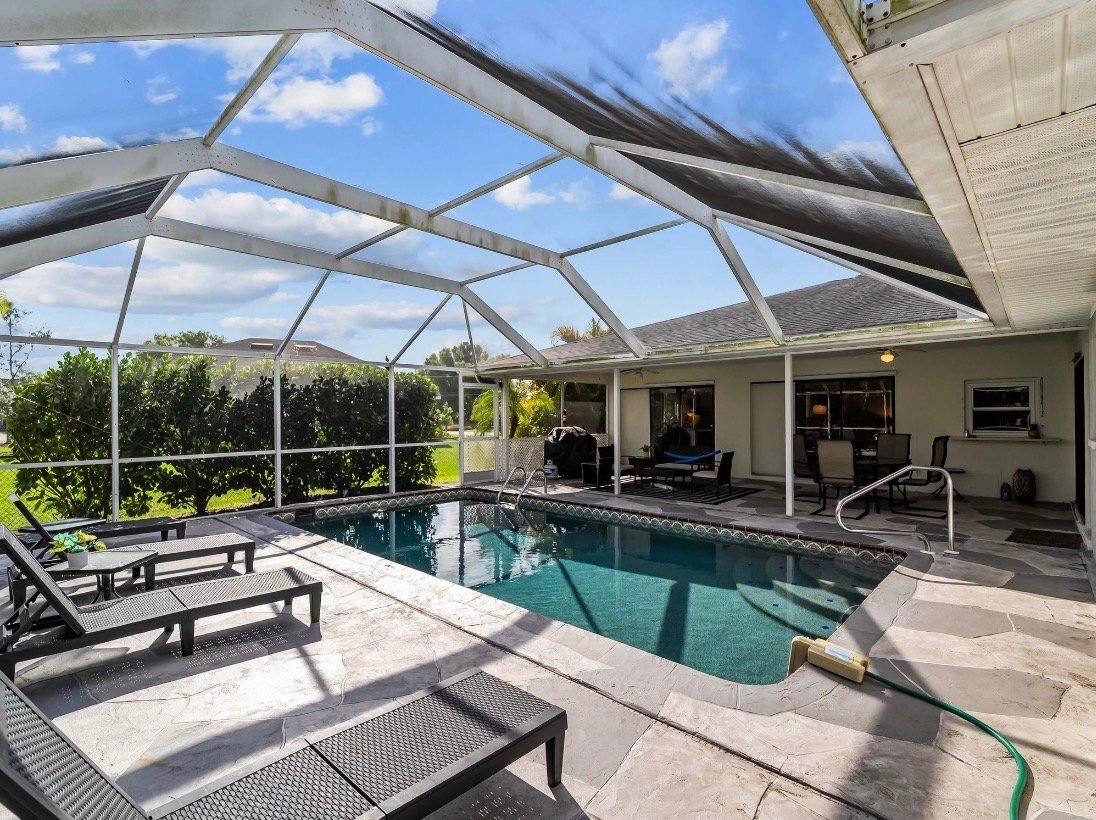 Building Photo - 1535 Ultramarine Ln
