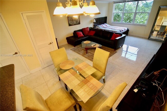 Building Photo - 2501 S Ocean Dr