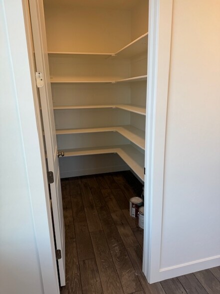 Building Photo - 2629 Barnwood Ln