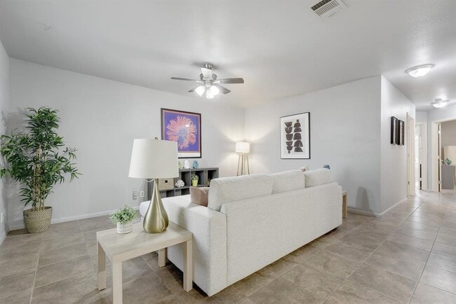 Building Photo - 6209 Langham St