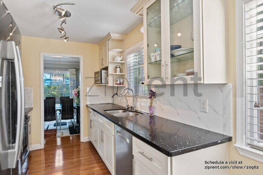 Building Photo - 3876 Dunford Way