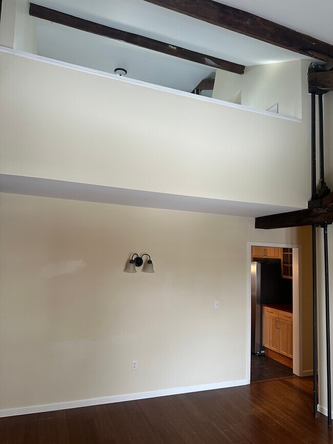 Building Photo - 44 Broadway