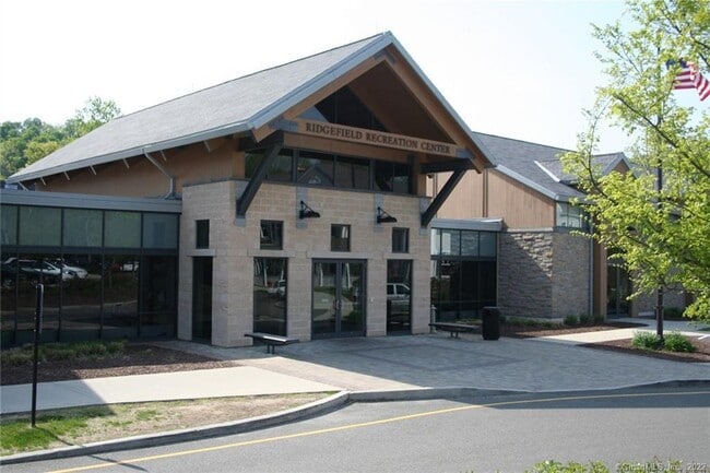 Building Photo - 38 Olcott Way