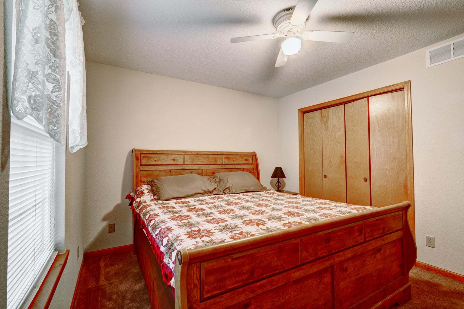 Building Photo - 3410 Zinnia Dr