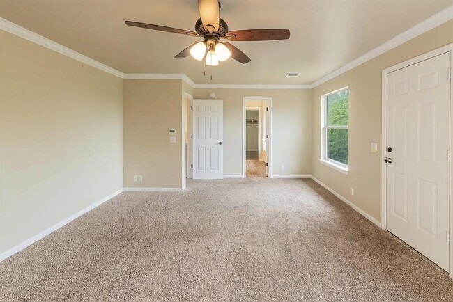 Building Photo - 11505 Emerald Falls Dr