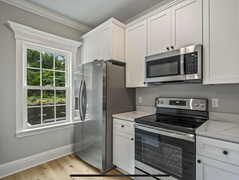 Building Photo - 10 Old Courthouse Way