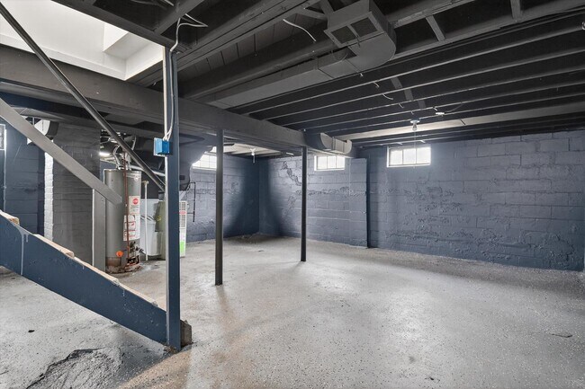 Building Photo - 8449 Penrod St