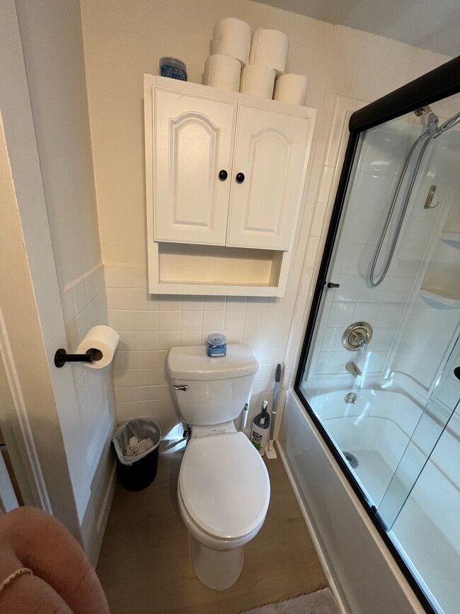 Building Photo - 230 N 700 W