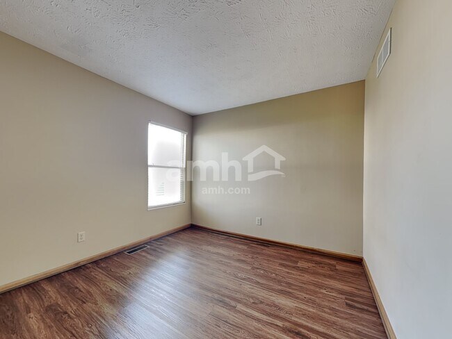 Building Photo - 4705 Norwich Ct