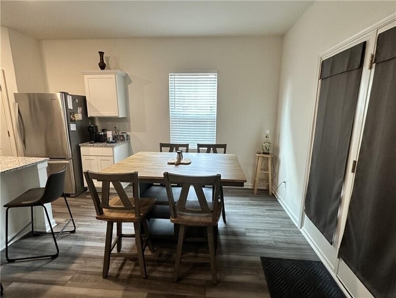 Building Photo - 7353 Cranleigh St