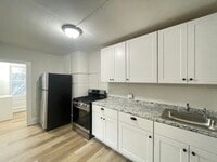 Building Photo - 51 Pennacook St