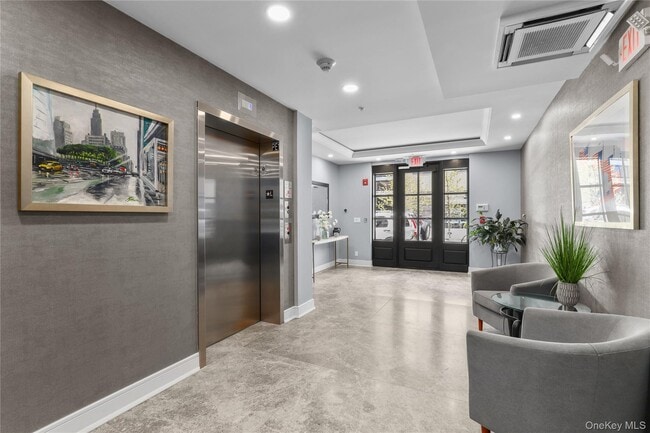 Building Photo - 11 Purdy St