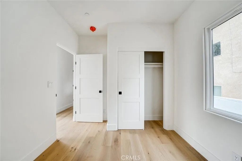 Building Photo - 1569 Wesley Ave