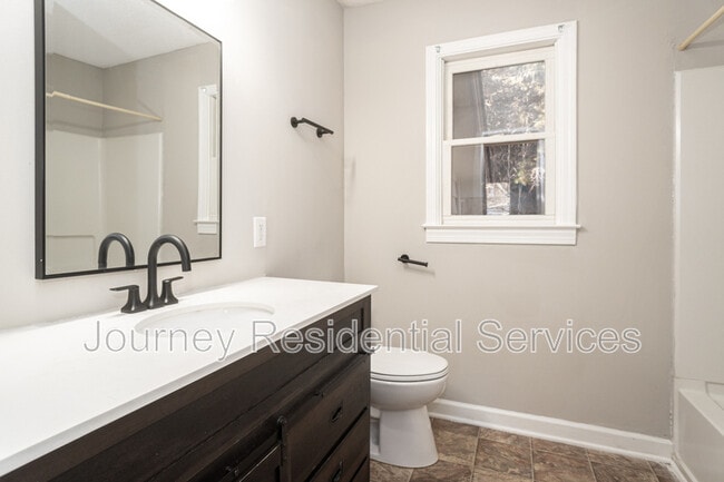 Building Photo - 1605 Owls Nest Rd