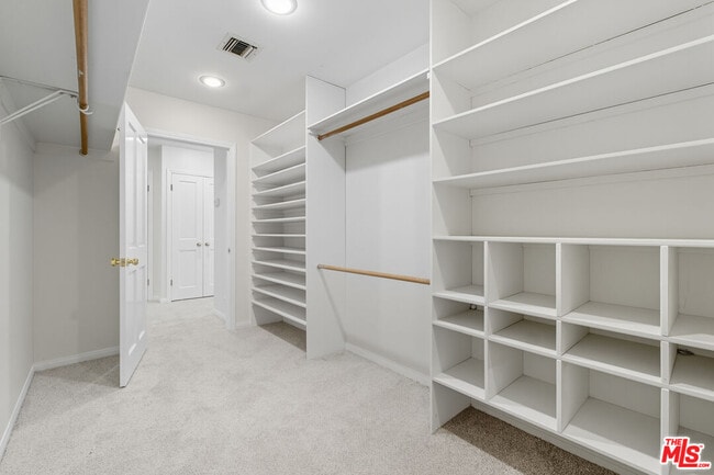 Building Photo - 4909 Morse Ave