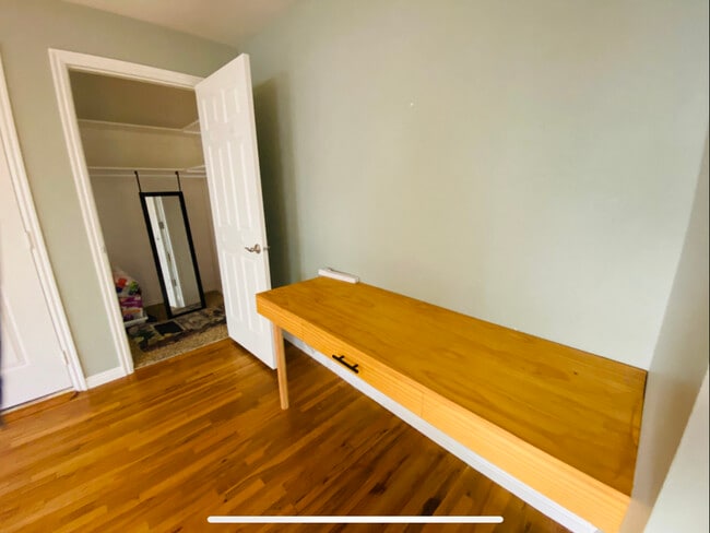 Building Photo - 1257 E 200 S