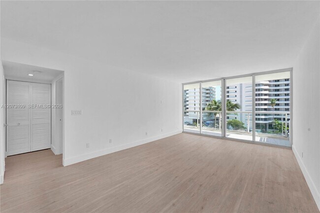 Building Photo - 5600 Collins Ave