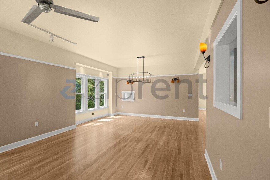 Building Photo - Unit