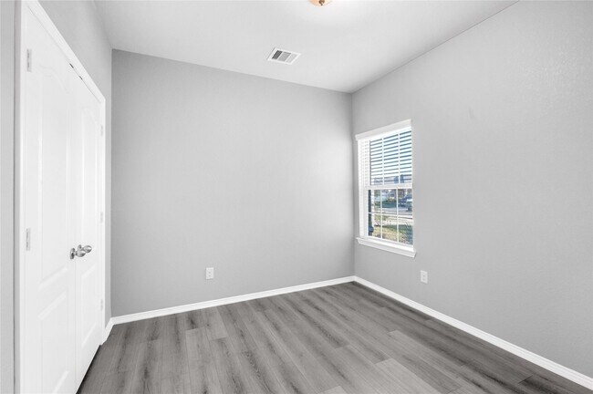 Building Photo - 31642 Heguy Pass