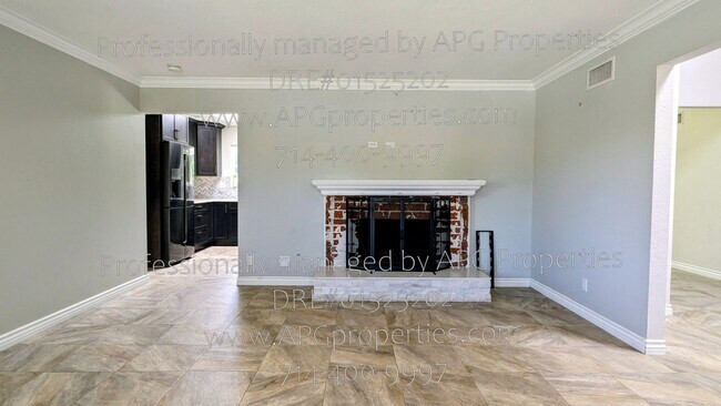 Building Photo - 15068 Mountain Spring St