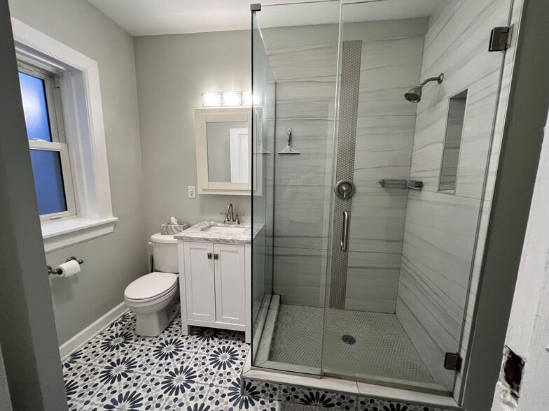 Master Bath - 3528 N Reta Ave