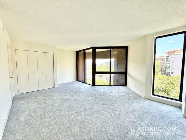 Building Photo - 1099 22nd St NW